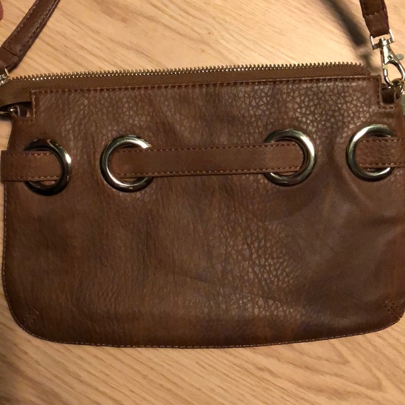 Clutch - Picture 3 of 3